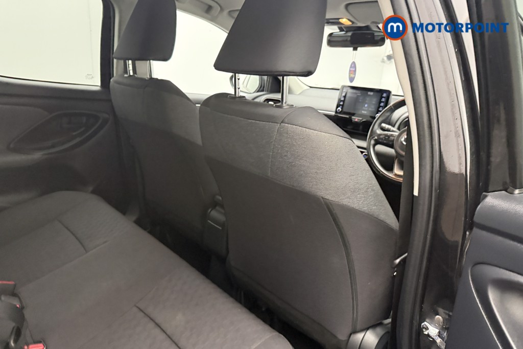 Toyota Yaris Design Automatic Petrol-Electric Hybrid Hatchback - Stock Number (1674481) - 20th supplementary image