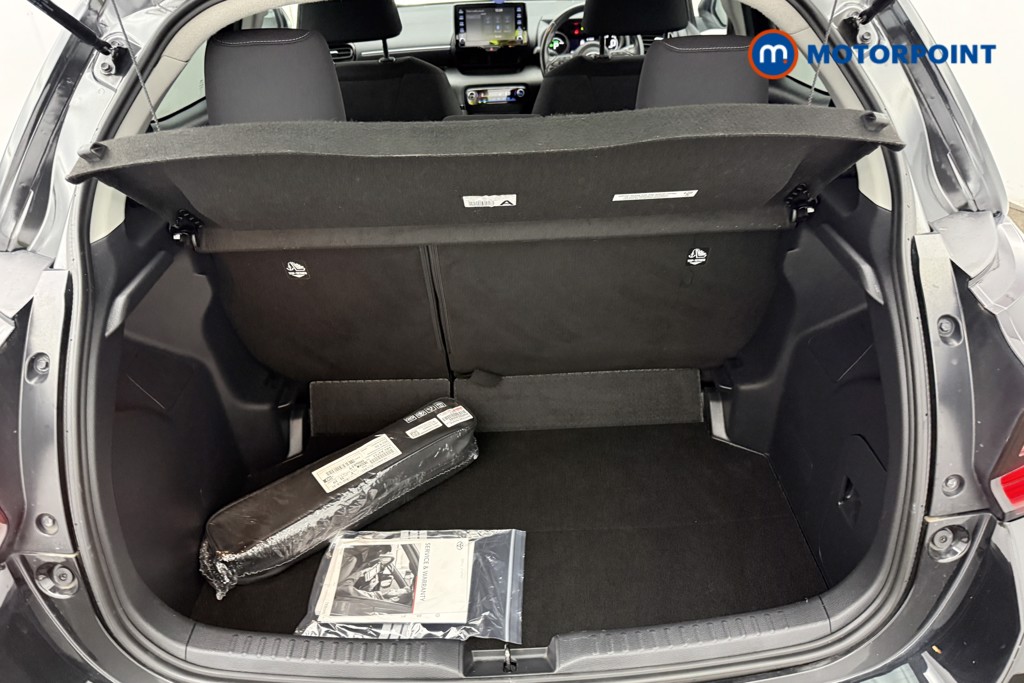 Toyota Yaris Design Automatic Petrol-Electric Hybrid Hatchback - Stock Number (1674481) - 23rd supplementary image