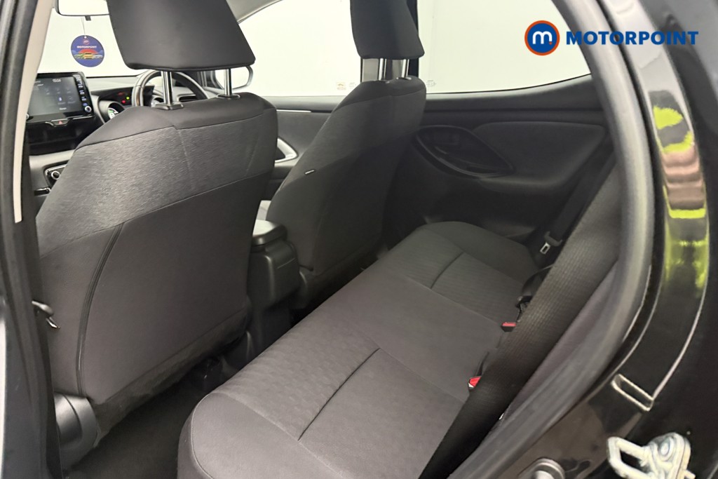 Toyota Yaris Design Automatic Petrol-Electric Hybrid Hatchback - Stock Number (1674481) - 25th supplementary image