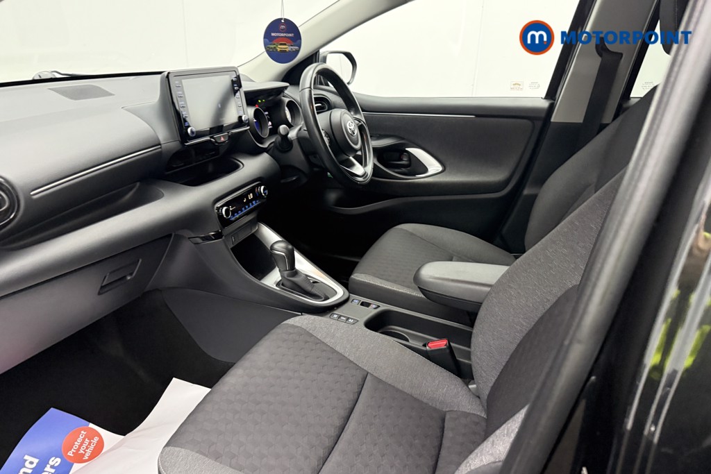 Toyota Yaris Design Automatic Petrol-Electric Hybrid Hatchback - Stock Number (1674481) - 26th supplementary image
