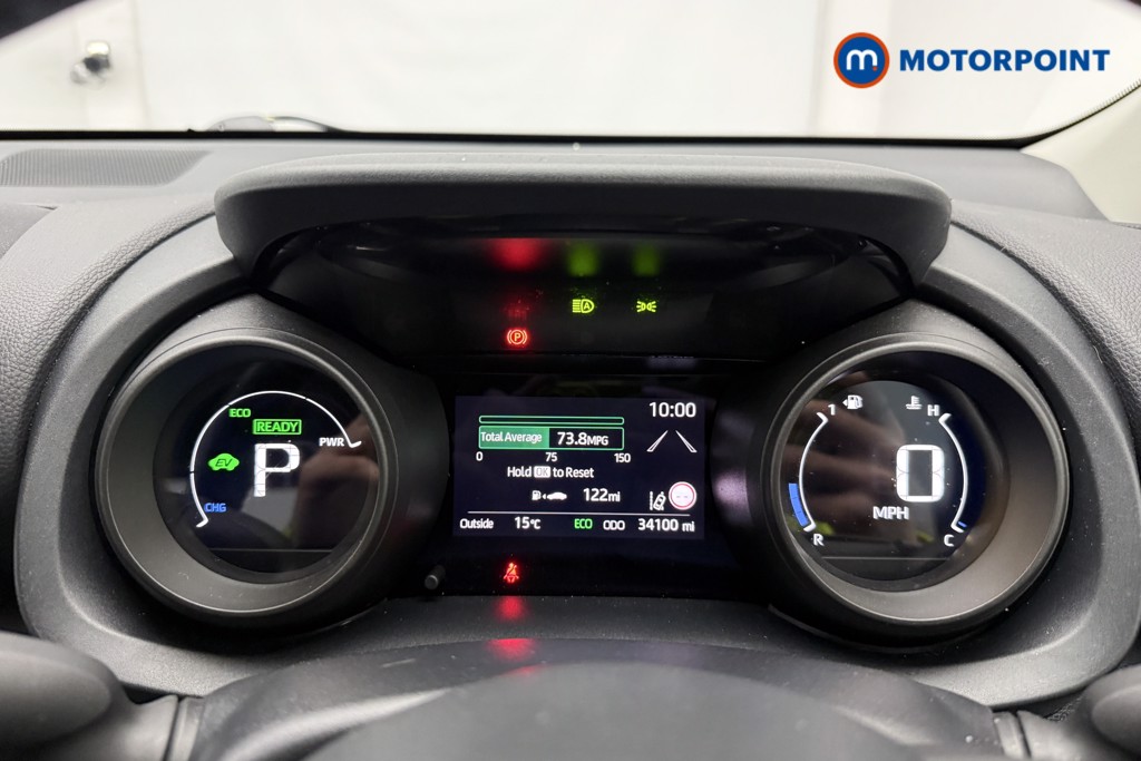 Toyota Yaris Design Automatic Petrol-Electric Hybrid Hatchback - Stock Number (1674481) - 1st supplementary image