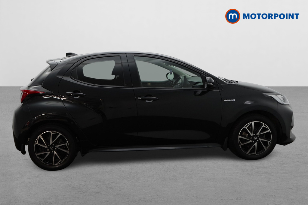 Toyota Yaris Design Automatic Petrol-Electric Hybrid Hatchback - Stock Number (1674481) - Drivers side