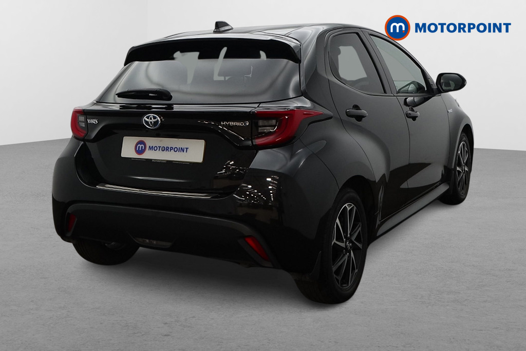 Toyota Yaris Design Automatic Petrol-Electric Hybrid Hatchback - Stock Number (1674481) - Drivers side rear corner