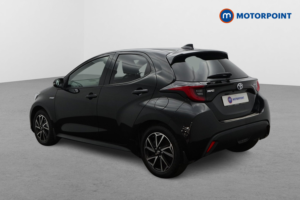 Toyota Yaris Design Automatic Petrol-Electric Hybrid Hatchback - Stock Number (1674481) - Passenger side rear corner