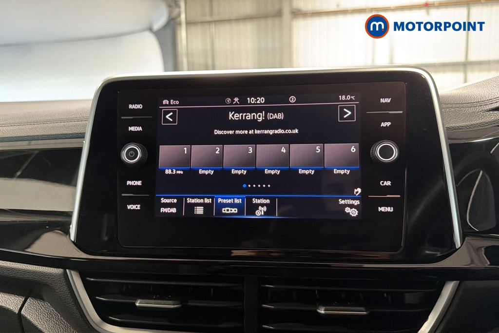 Volkswagen T-Roc R-Line Automatic Petrol SUV - Stock Number (1676374) - 8th supplementary image