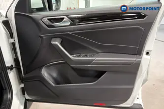 Volkswagen T-Roc R-Line Automatic Petrol SUV - Stock Number (1676374) - 18th supplementary image