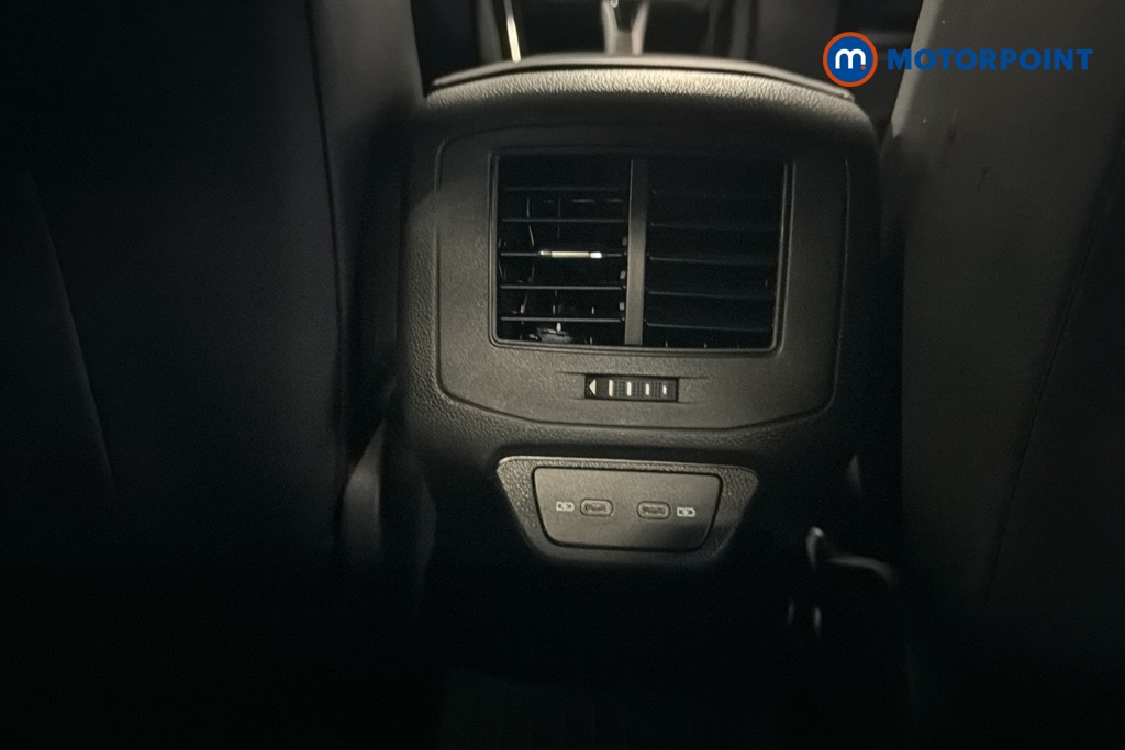 Volkswagen T-Roc R-Line Automatic Petrol SUV - Stock Number (1676374) - 28th supplementary image