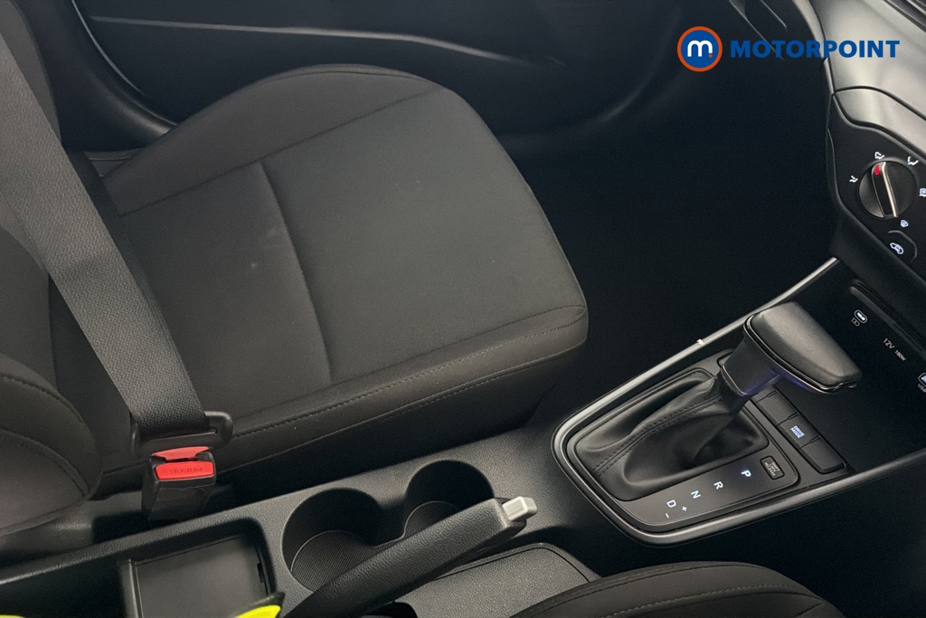 Hyundai I20 Advance Automatic Petrol Hatchback - Stock Number (1679273) - 16th supplementary image