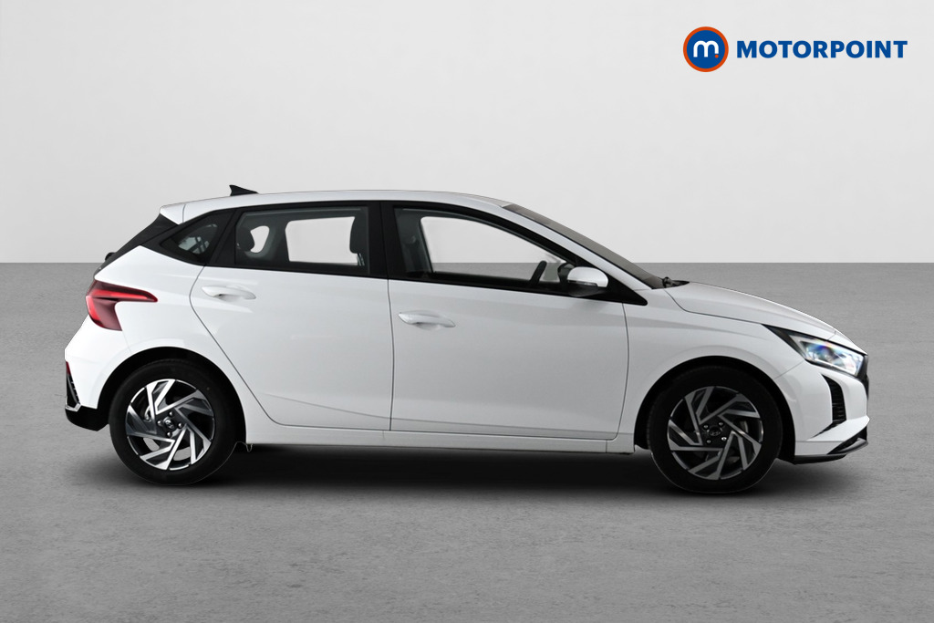 Hyundai I20 Advance Automatic Petrol Hatchback - Stock Number (1679273) - Passenger side