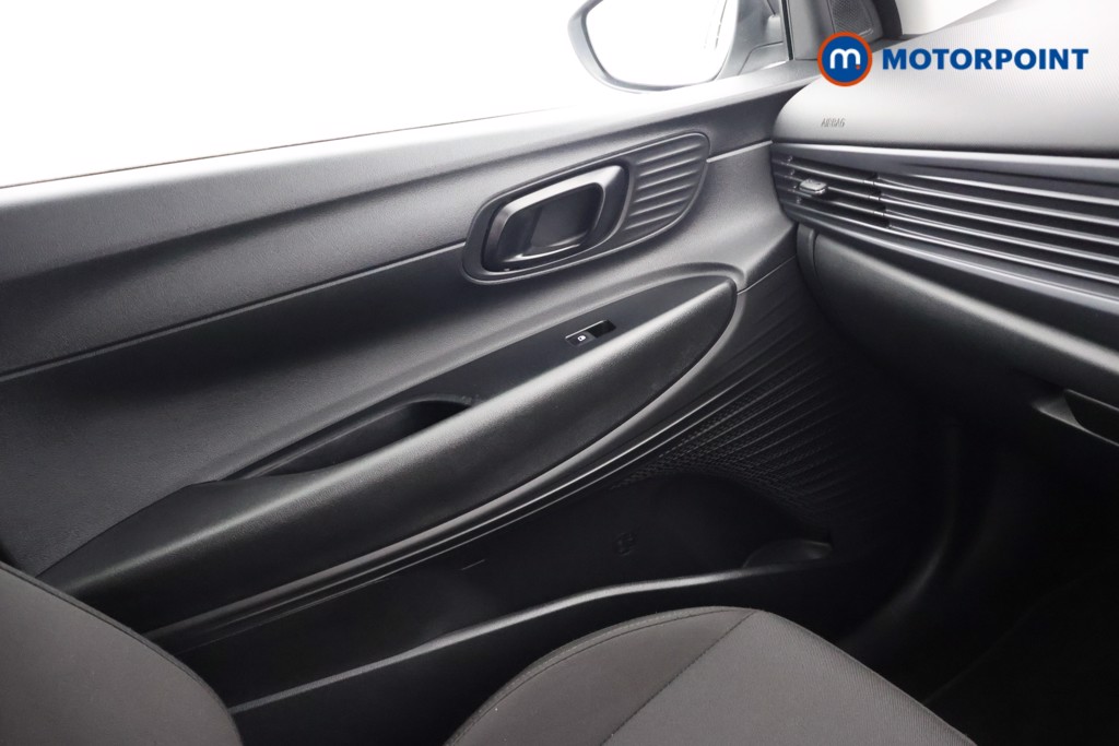Hyundai I20 Advance Automatic Petrol Hatchback - Stock Number (1679285) - 11th supplementary image