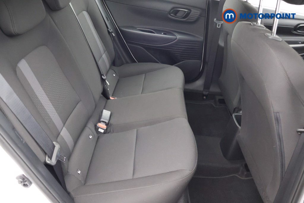 Hyundai I20 Advance Automatic Petrol Hatchback - Stock Number (1679285) - 16th supplementary image