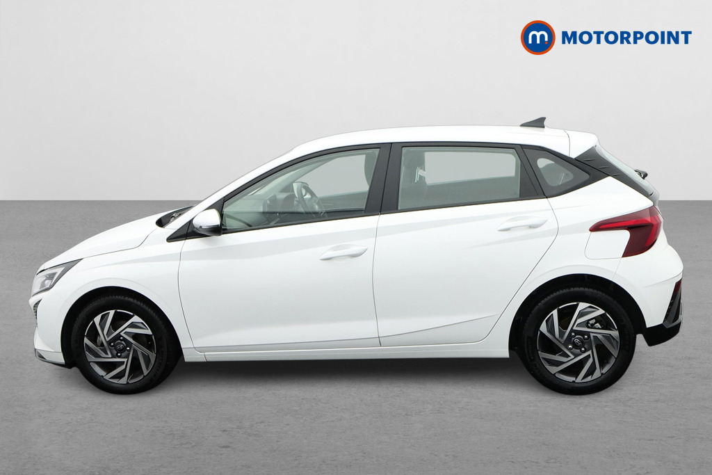 Hyundai I20 Advance Automatic Petrol Hatchback - Stock Number (1679285) - Passenger side