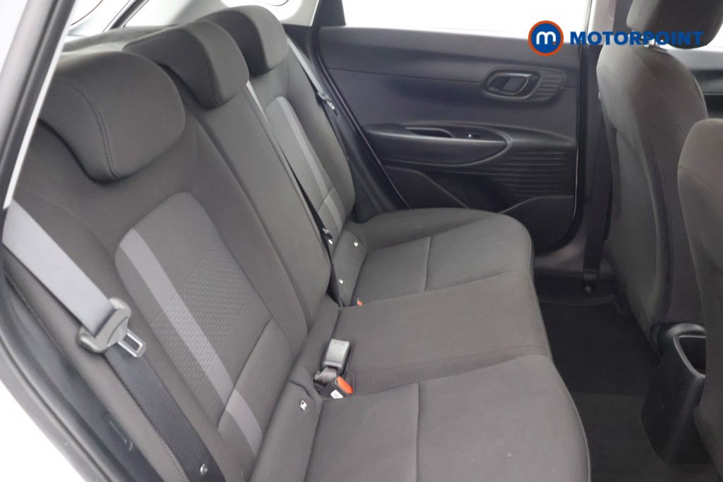 Hyundai I20 Advance Automatic Petrol Hatchback - Stock Number (1679301) - 16th supplementary image
