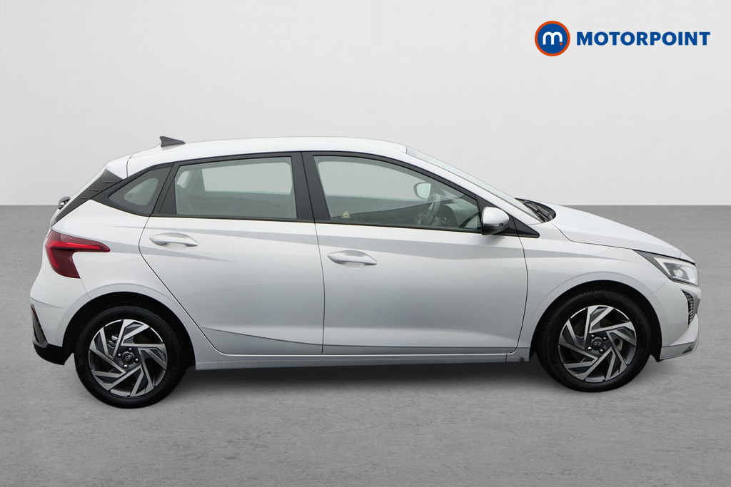Hyundai I20 Advance Automatic Petrol Hatchback - Stock Number (1679301) - Drivers side
