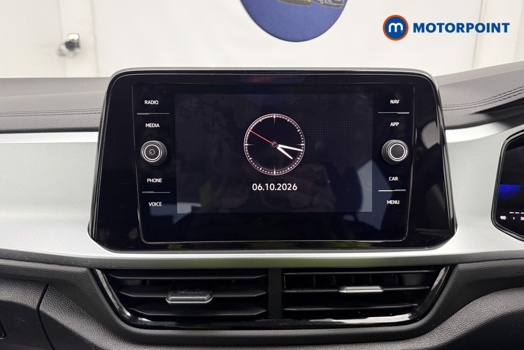 Volkswagen T-Roc Life Manual Petrol SUV - Stock Number (1679971) - 2nd supplementary image
