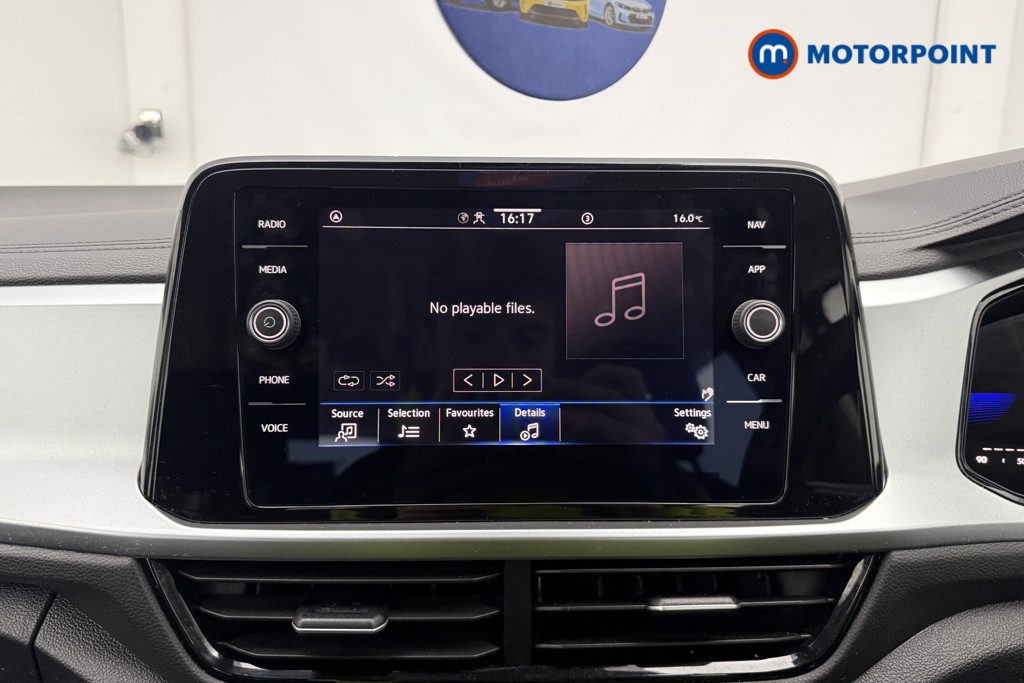Volkswagen T-Roc Life Manual Petrol SUV - Stock Number (1679971) - 4th supplementary image