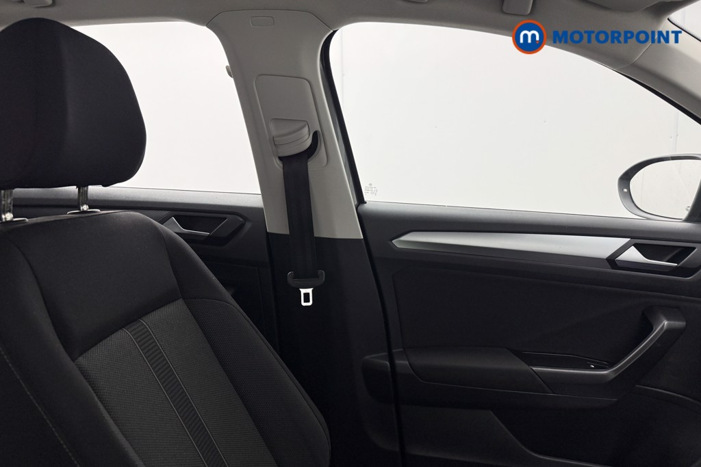 Volkswagen T-Roc Life Manual Petrol SUV - Stock Number (1679971) - 16th supplementary image