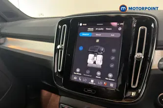 Volvo Xc40 Plus Automatic Petrol SUV - Stock Number (1681068) - 12th supplementary image