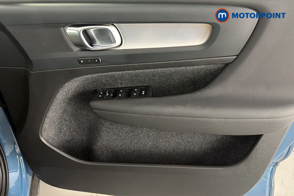 Volvo Xc40 Plus Automatic Petrol SUV - Stock Number (1681068) - 18th supplementary image