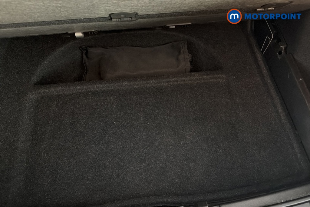 Volvo Xc40 Plus Automatic Petrol SUV - Stock Number (1681068) - 33rd supplementary image