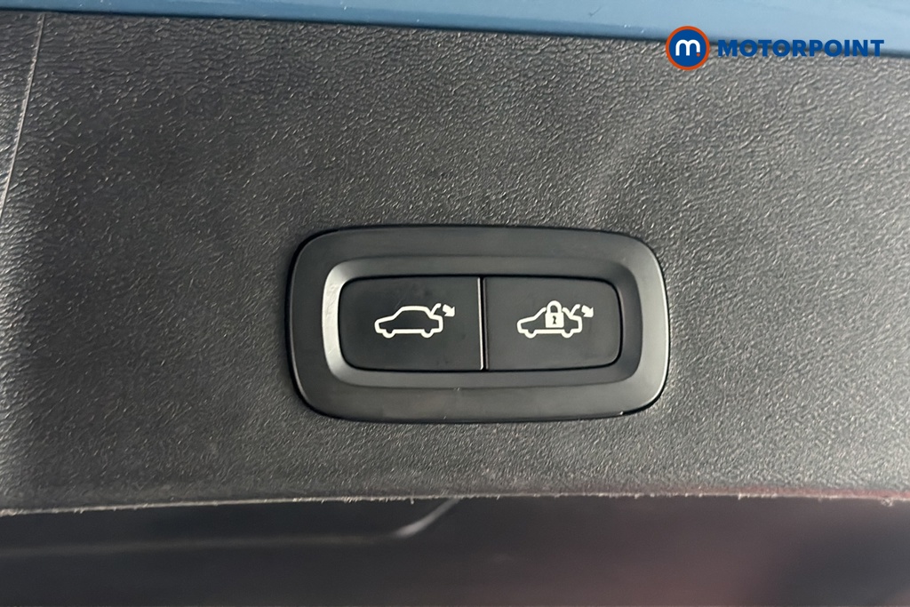 Volvo Xc40 Plus Automatic Petrol SUV - Stock Number (1681068) - 35th supplementary image
