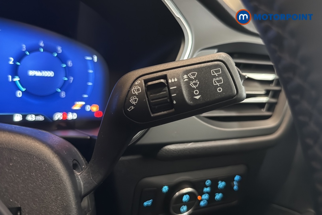 Ford Kuga Titanium Edition Manual Petrol SUV - Stock Number (1681096) - 6th supplementary image