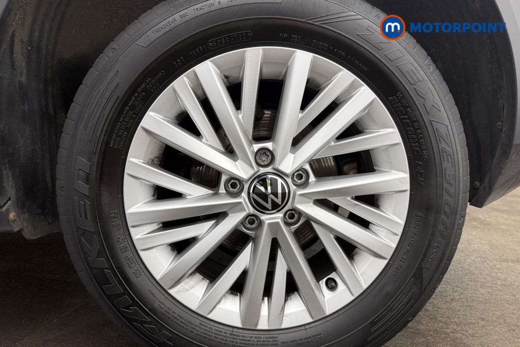 Volkswagen T-Roc Life Manual Petrol SUV - Stock Number (1681406) - 12th supplementary image