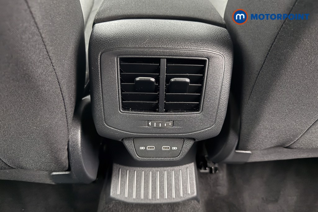 Volkswagen T-Roc Life Manual Petrol SUV - Stock Number (1681406) - 20th supplementary image