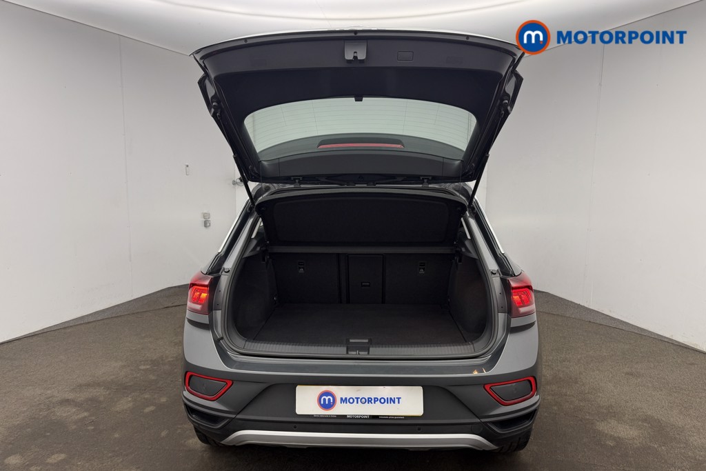 Volkswagen T-Roc Life Manual Petrol SUV - Stock Number (1681406) - 21st supplementary image