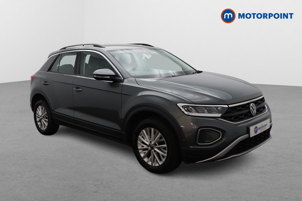 Volkswagen T-Roc Life Manual Petrol SUV - Stock Number (1681406) - Drivers side front corner