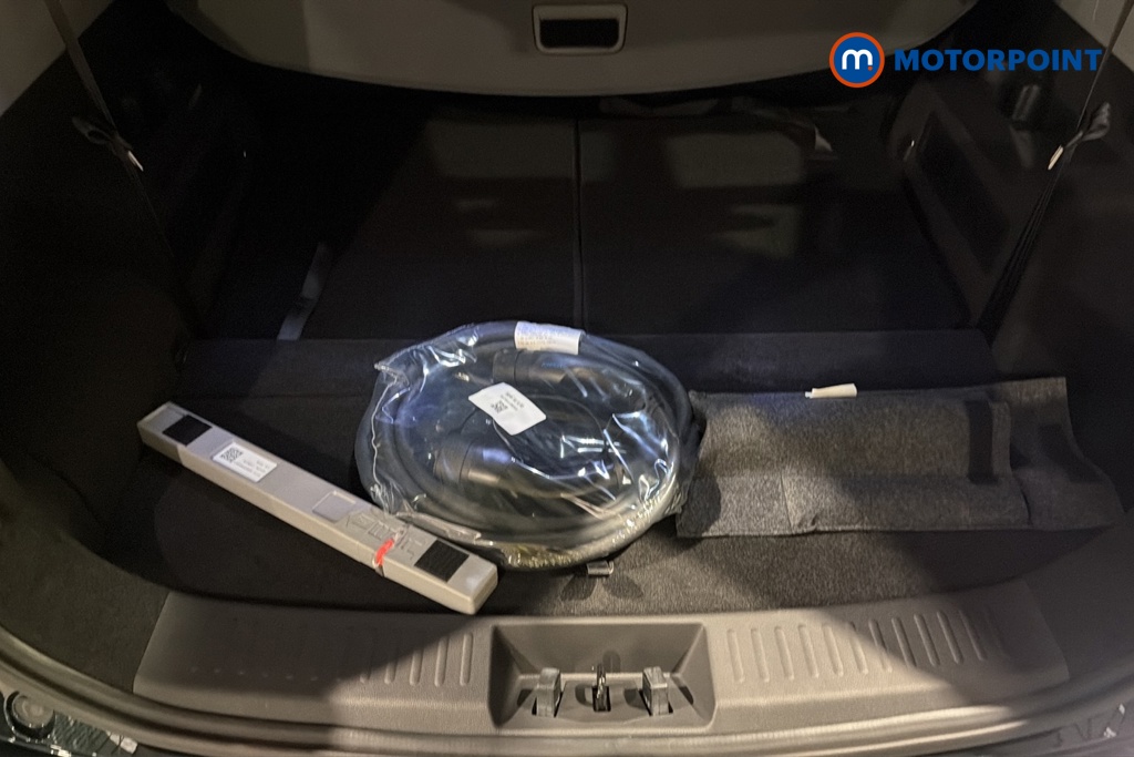 Chery Tiggo 8 Summit Automatic Petrol Plug-In Hybrid SUV - Stock Number (1682697) - 33rd supplementary image