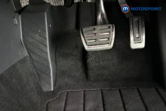 Volkswagen Golf R-Line Automatic Petrol Hatchback - Stock Number (1682833) - 24th supplementary image