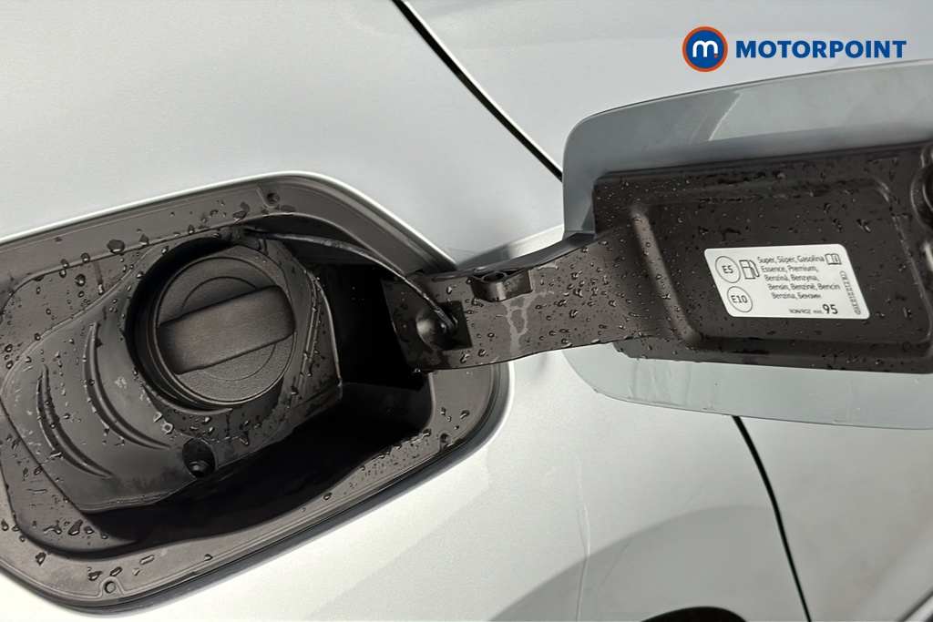 Volkswagen Golf R-Line Automatic Petrol Hatchback - Stock Number (1682833) - 41st supplementary image