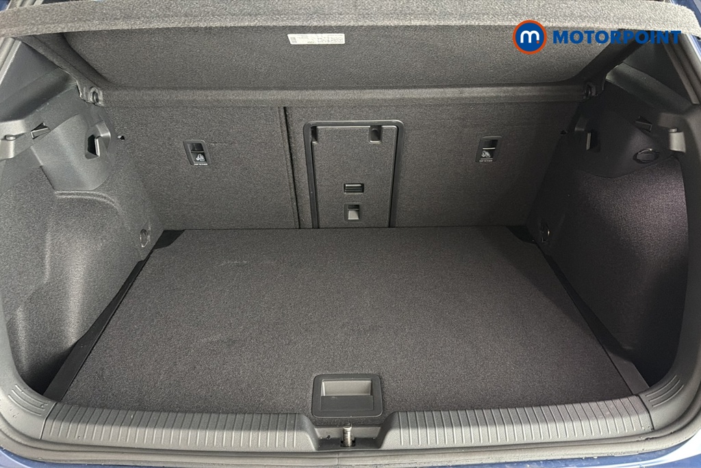 Volkswagen Golf R-Line Automatic Petrol Hatchback - Stock Number (1682846) - 30th supplementary image