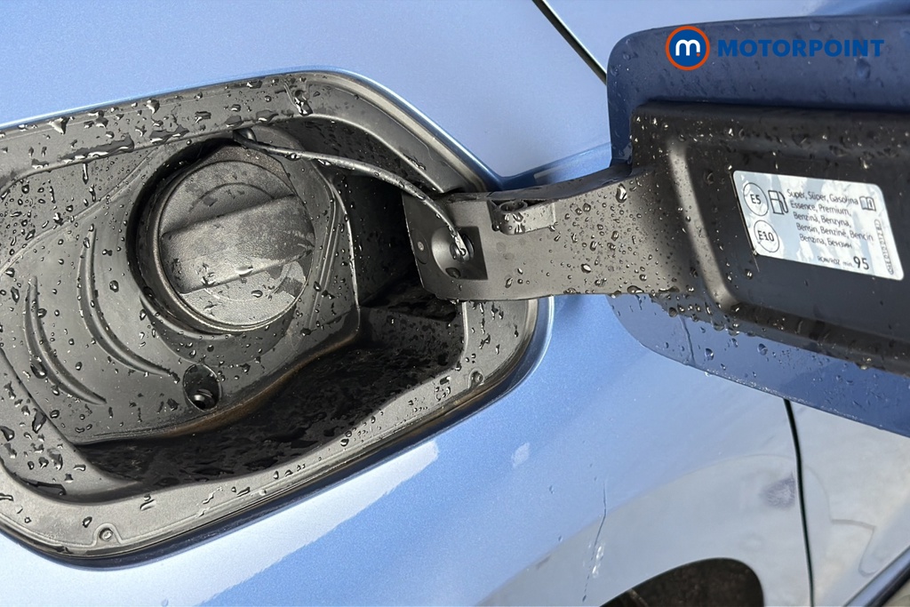 Volkswagen Golf R-Line Automatic Petrol Hatchback - Stock Number (1682846) - 41st supplementary image