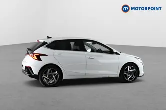 Hyundai I20 Tech Line Automatic Petrol Hatchback - Stock Number (1683289) - Passenger side rear corner