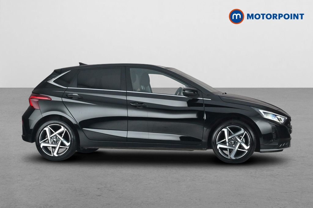 Hyundai I20 Tech Line Automatic Petrol Hatchback - Stock Number (1683611) - Passenger side