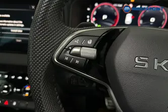 Skoda Karoq Sportline Edition Automatic Petrol SUV - Stock Number (1683814) - 4th supplementary image