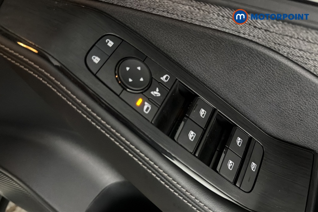 Nissan X-Trail Acenta Premium Automatic Petrol-Electric Hybrid SUV - Stock Number (1683846) - 19th supplementary image