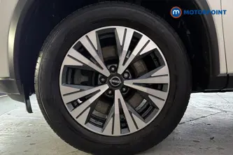 Nissan X-Trail Acenta Premium Automatic Petrol-Electric Hybrid SUV - Stock Number (1683846) - 44th supplementary image