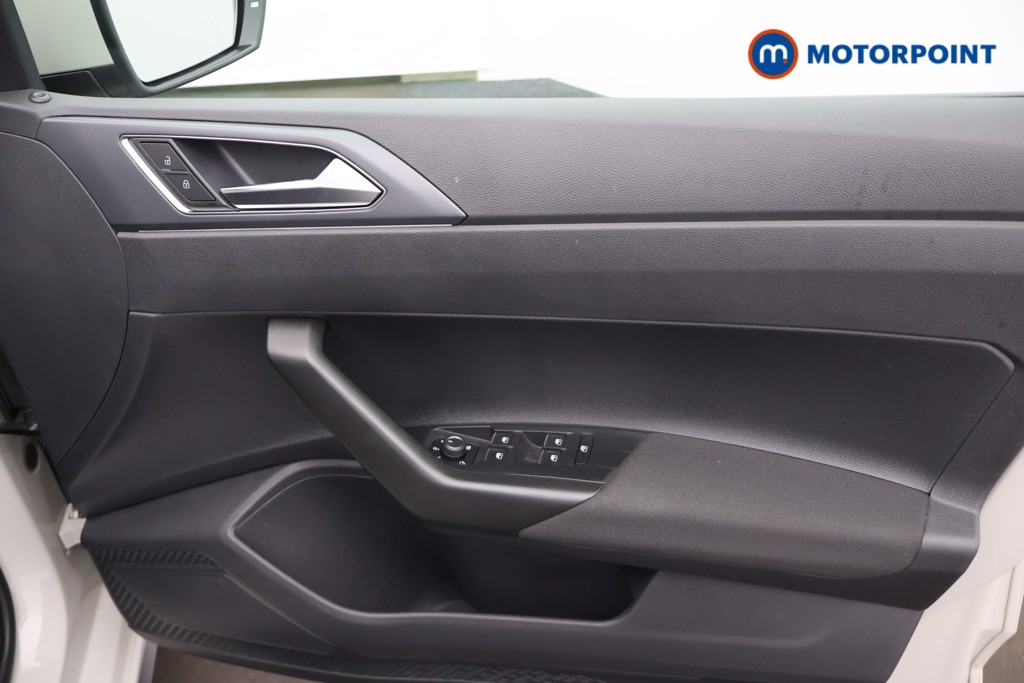 Volkswagen Polo R-Line Manual Petrol Hatchback - Stock Number (1683950) - 12th supplementary image