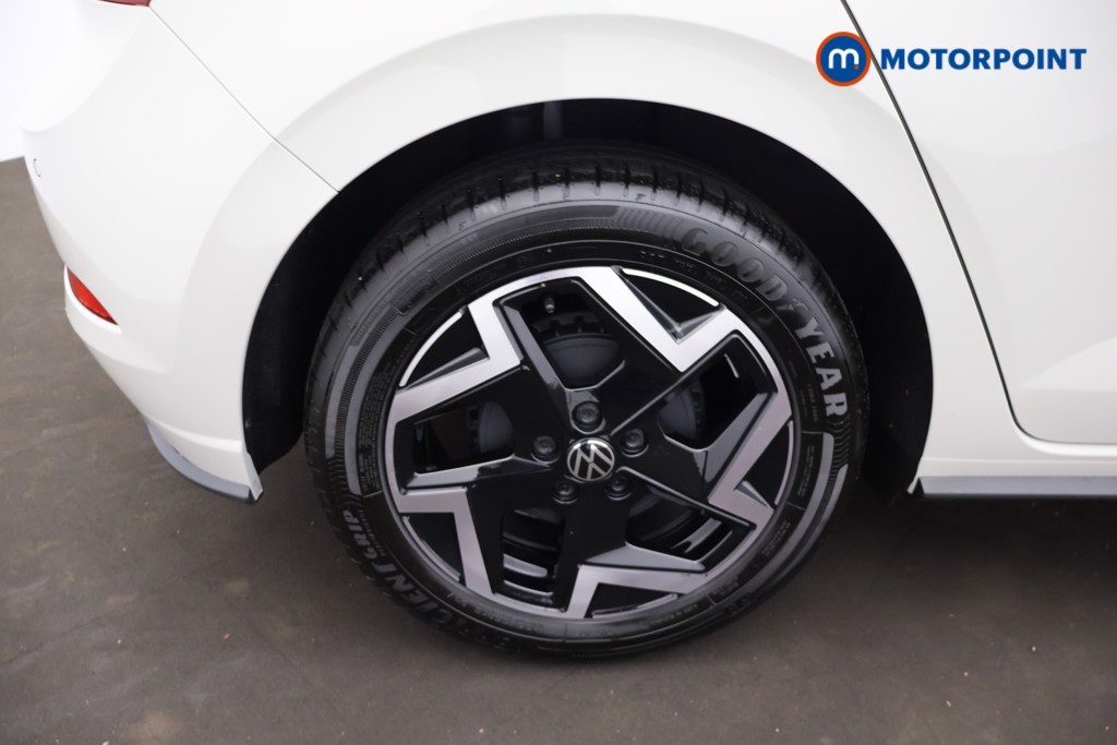 Volkswagen Polo R-Line Manual Petrol Hatchback - Stock Number (1683950) - 25th supplementary image