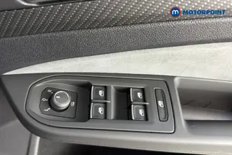 Volkswagen Golf R-Line Automatic Petrol Hatchback - Stock Number (1684148) - 19th supplementary image