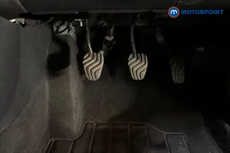 Nissan Juke N-Connecta Manual Petrol SUV - Stock Number (1684372) - 24th supplementary image