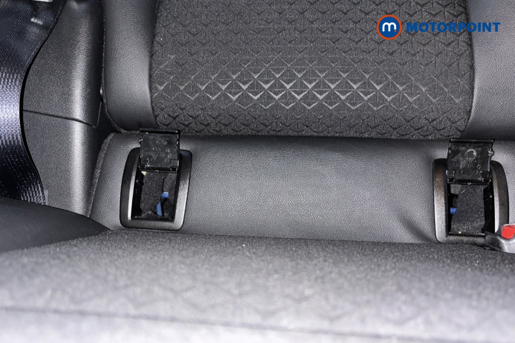Nissan Juke N-Connecta Manual Petrol SUV - Stock Number (1684372) - 27th supplementary image
