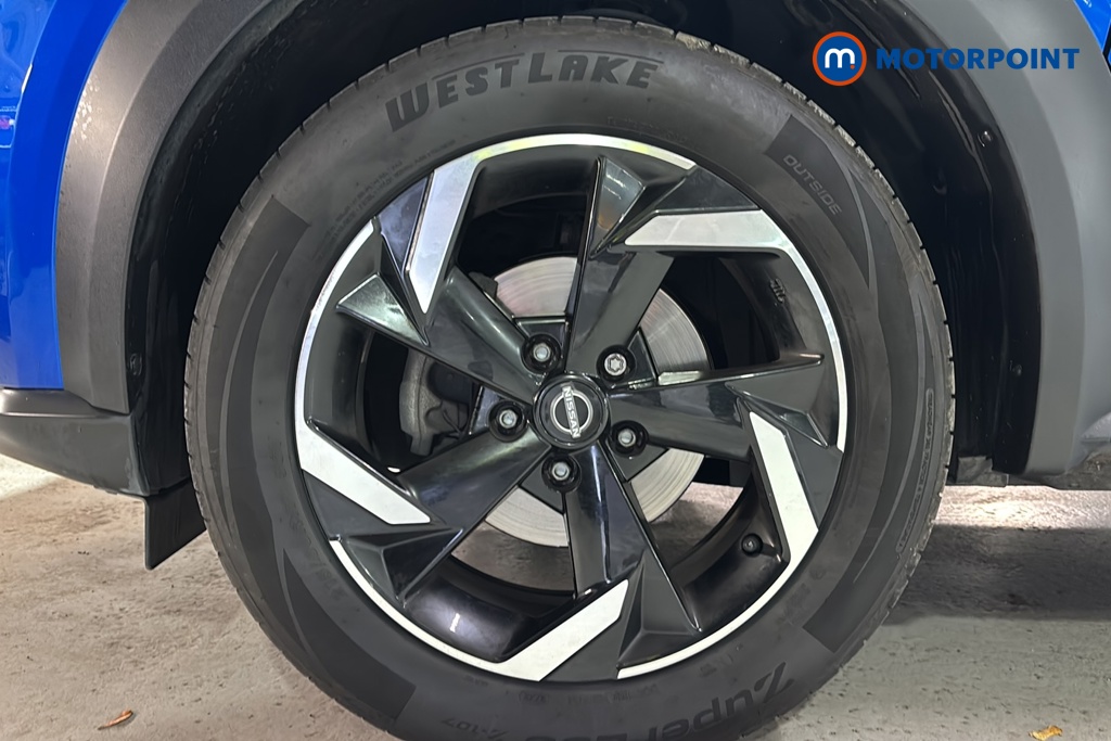 Nissan Juke N-Connecta Manual Petrol SUV - Stock Number (1684372) - 44th supplementary image