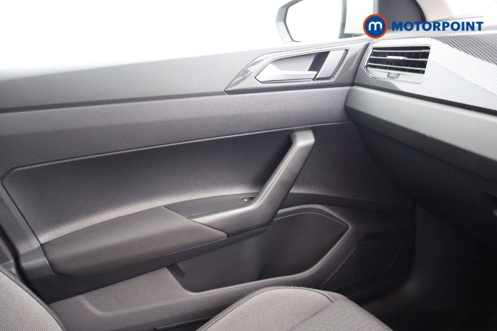 Volkswagen Polo Life Manual Petrol Hatchback - Stock Number (1684409) - 11th supplementary image