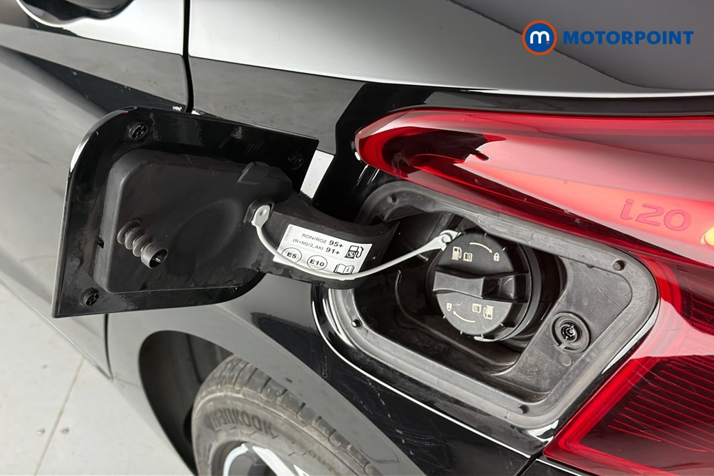 Hyundai I20 Tech Line Automatic Petrol Hatchback - Stock Number (1685310) - 41st supplementary image
