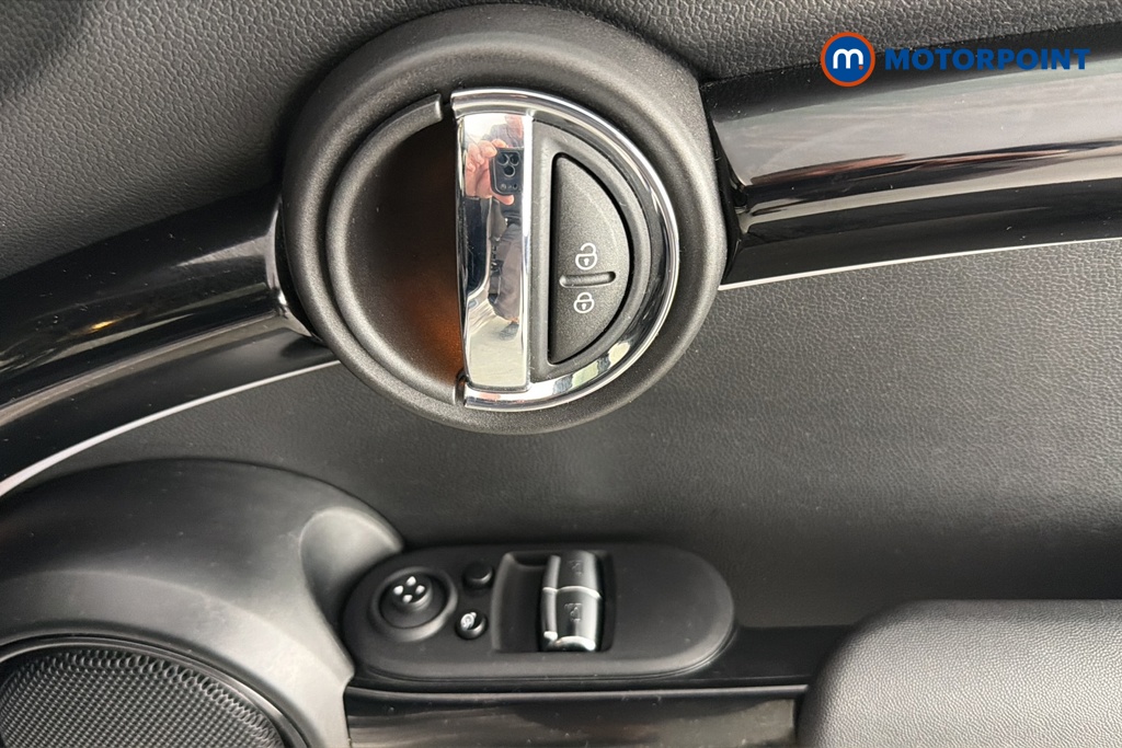 Mini Hatchback Cooper Sport Automatic Petrol Hatchback - Stock Number (1685800) - 19th supplementary image