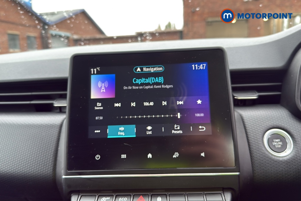 Renault Clio Evolution Manual Petrol Hatchback - Stock Number (1685819) - 8th supplementary image